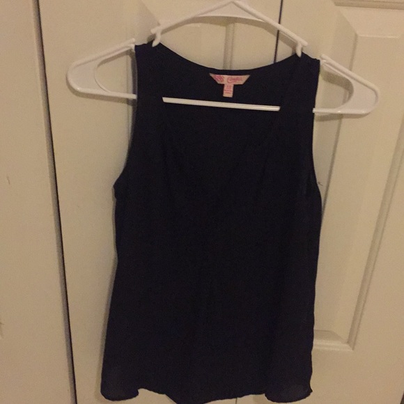 Top - Picture 2 of 3